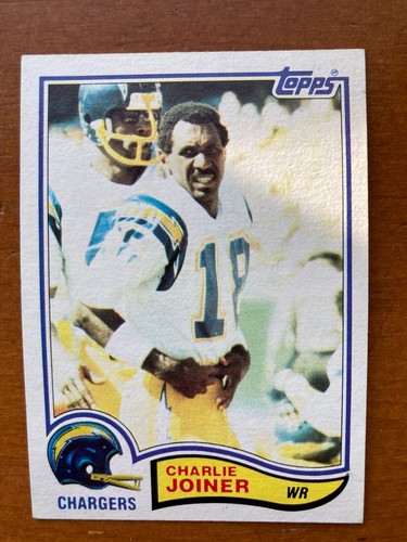 1982 TOPPS FOOTBALL CARD SINGLES *FILL YOUR SET  U-PICK *FREE SHIP* GREAT SHAPE - Picture 101 of 252