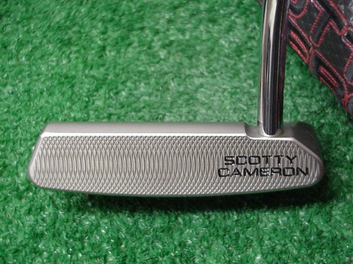 Bonito putter trasero cuadrado Titleist Scotty Cameron Select 36 pulgadas - Imagen 6 de 6