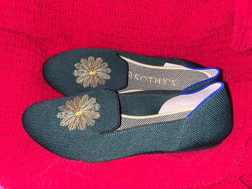 Rothys Limited Holiday Loafer Gold Sunburst Flower Size 6.5 - Picture 2 of 8