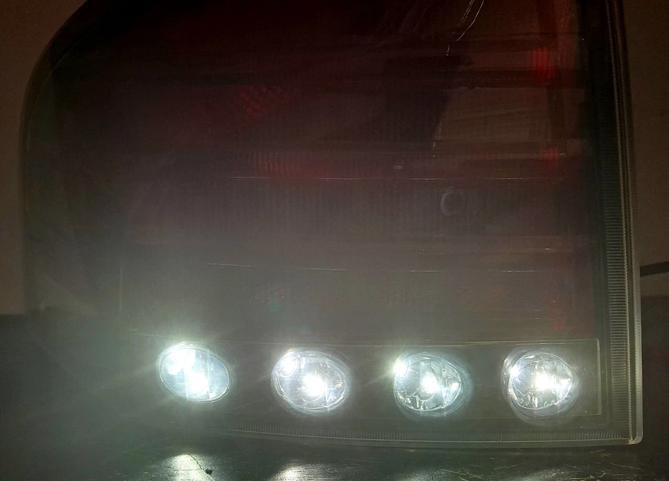 *TESTED* 2007-2010 Lincoln MKX Tail Light Driver Left Side Outer 2008 2009 - Imagem 2 de 4