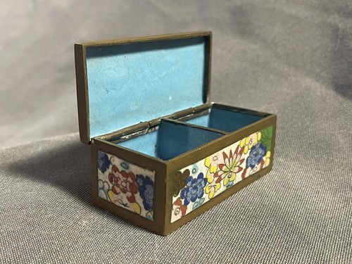 Antique Chinese Cloisonné Stamp Holder Trinket Box Red China Stamp