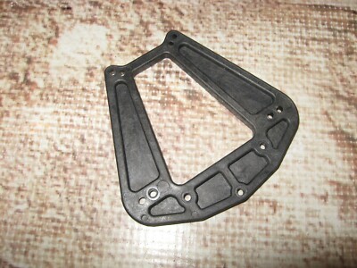 Vintage RC Associated T3 Series Molded Front Shock Tower Factory (1) 7214 Used