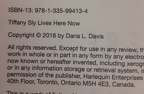 Tiffany Sly Lives Here Now by Dana L. Davis HC 2018 Harlequin Teen Domestic Fict - Picture 7 of 8