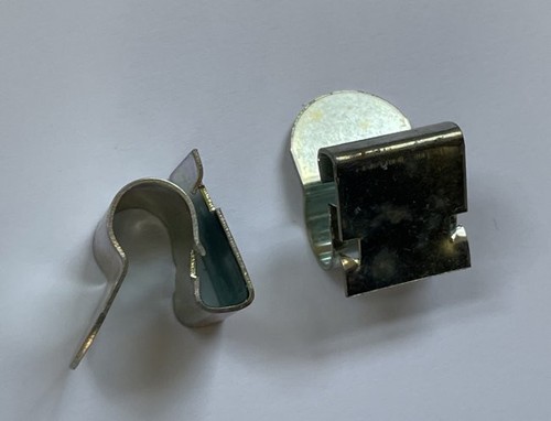 Mk2 Ford Escort Kraftstoffleitung zu Querträger Clips RS2000 Mexico Harrier RS1800 - Bild 1 von 4