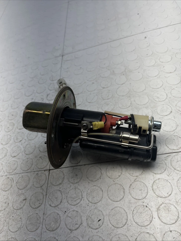 Bomba de combustible Suzuki GSXR1000 2003-2004 gasolina probada funciona OEM Foto 4 de 4