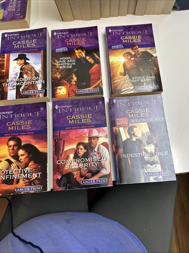 36 Harlequin Intrigue Books CASSIE MILES Romance Law Enforcement Suspense PB - Imagen 17 de 24