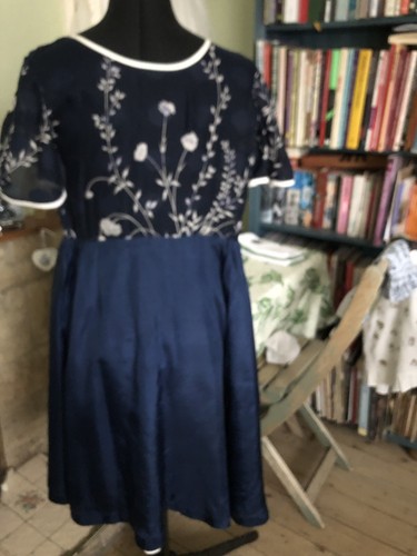 Hand Made Navy And White Floral Summer Dress .Appropriate Size 6/8 petite - Picture 8 of 12