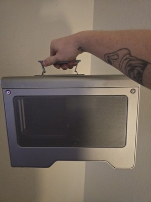 AKiTiO Node Series Node Pro Silver EXTERNAL GPU (WORKING, NO POWER CABLES)
