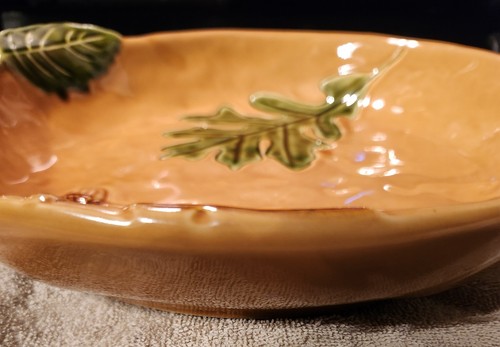 Kohl's Harvest Thanskgiven ofenfeste Servierschüssel 10" x 2" geprägte Blätter NEU - Bild 2 von 3