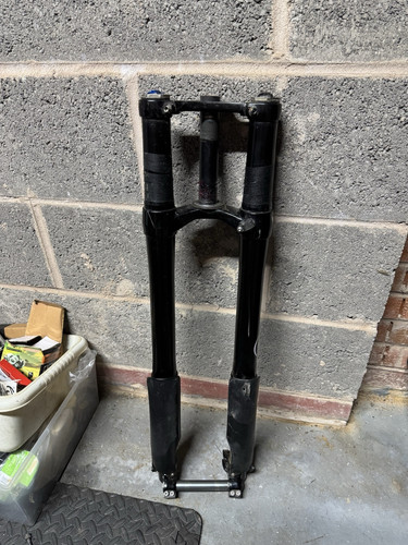 Manitou Dorado Pro Forks 26, 27.5 - Picture 1 of 4
