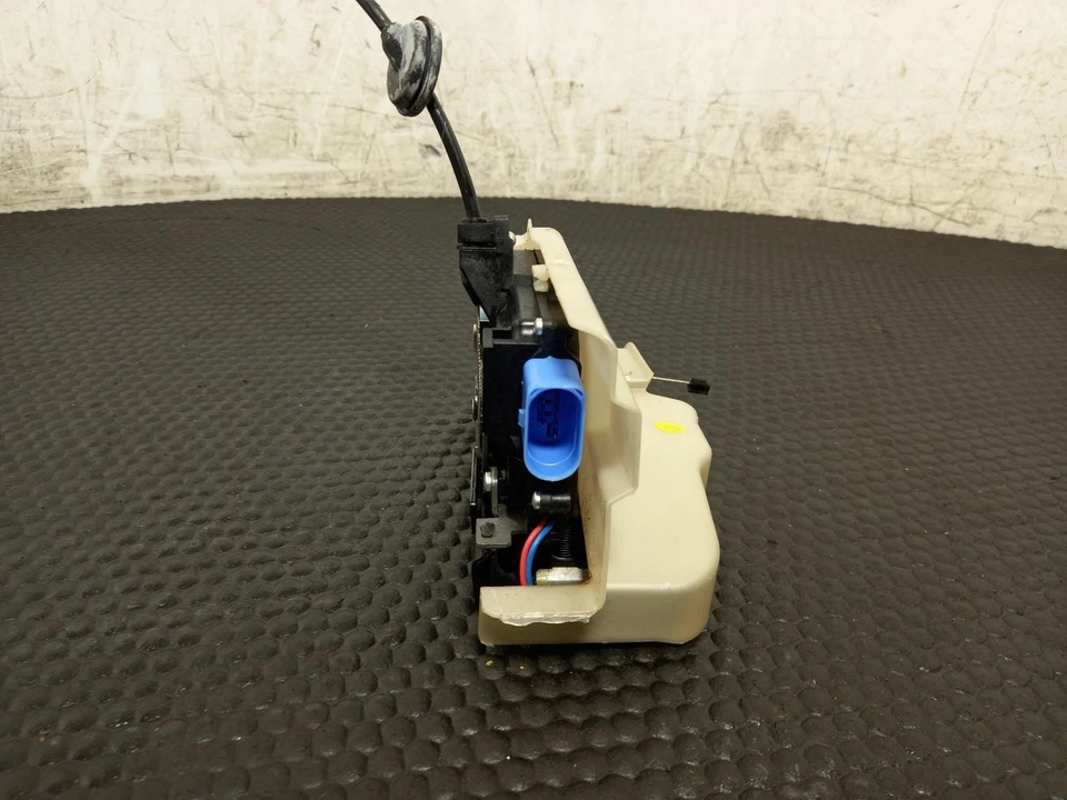 Mecanismo de bloqueo de puerta VOLKSWAGEN TOURAN 2003-2016 5 puertas MPV N/S delantero izquierdo Foto 4 de 4