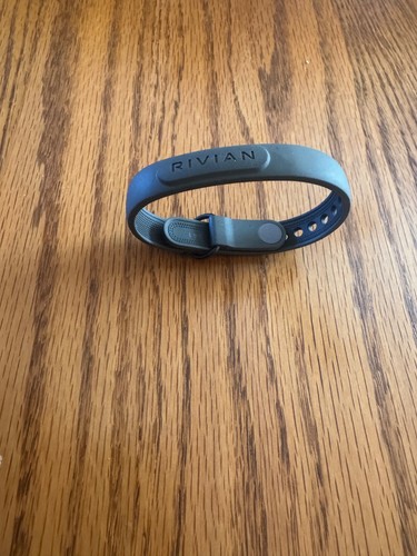 RARE Launch Edition Generation 1 Rivian R1T/R1S Wristband - Picture 5 of 5