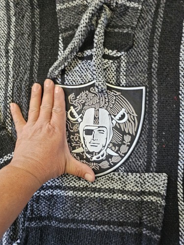 Poncho Sueter Nuevo - Picture 2 of 3