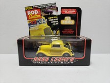 Road Champs Collectibles 1:43 Scale 1932 Ford Yellow Die-Cast Metal Car Replica