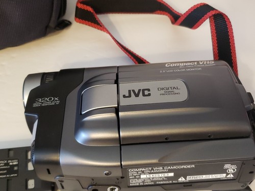 JVC VHS-C GR-AXM310U Camcorder Video Camera W/Extras (NON-WORKING/PARTS/REPAIR) - Picture 20 of 22