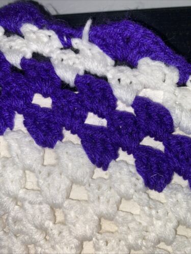 Uncinetto floreale 3D fatto a mano viola bianco nonna quadrato lancio 45x47” LEGGI - Foto 11 di 15