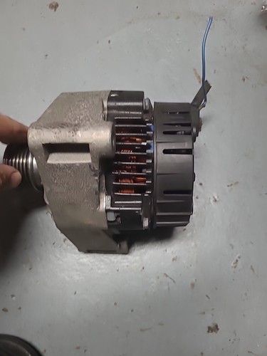 Mercedes-Benz 300D L6 3.0L 1987 C230 L4 2.3L 1997 to 2000 90AMPS Alternator - Picture 6 of 7