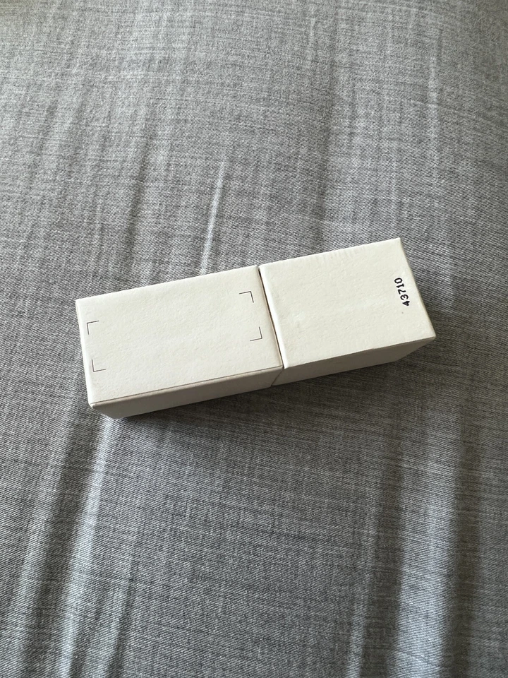 Lanvin x H&M Labio Rojo ¡NUEVO! ¡Envío rápido! ¡Artículo de coleccionista Alber Elbaz! Foto 3 de 4