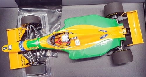 Minichamps1/18 Scale 110930906 - F1 Car Benetton Ford B193B R.Patrese - Yellow - Imagen 4 de 5