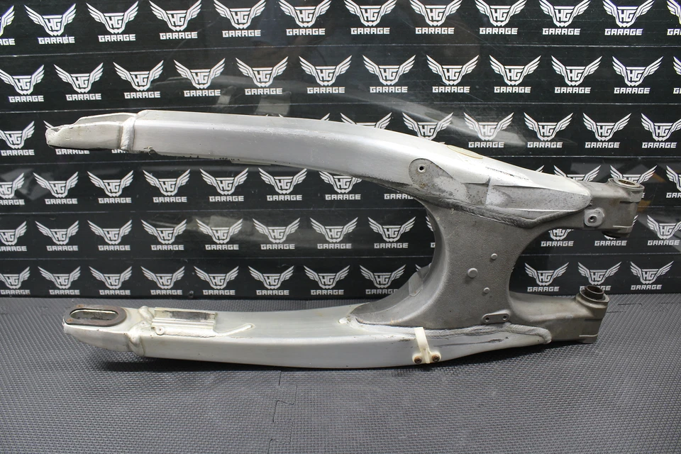 2007 2008 YAMAHA YZ250F YZ450F OEM SWINGARM SWING ARM SUSPENSION 2S2-22110-70-00 - Image 3 of 4
