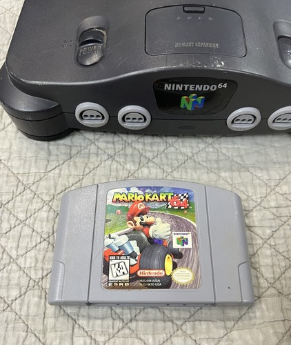 Nintendo 64 Console With Controller + Mario Kart 64 Game - Picture 2 of 10