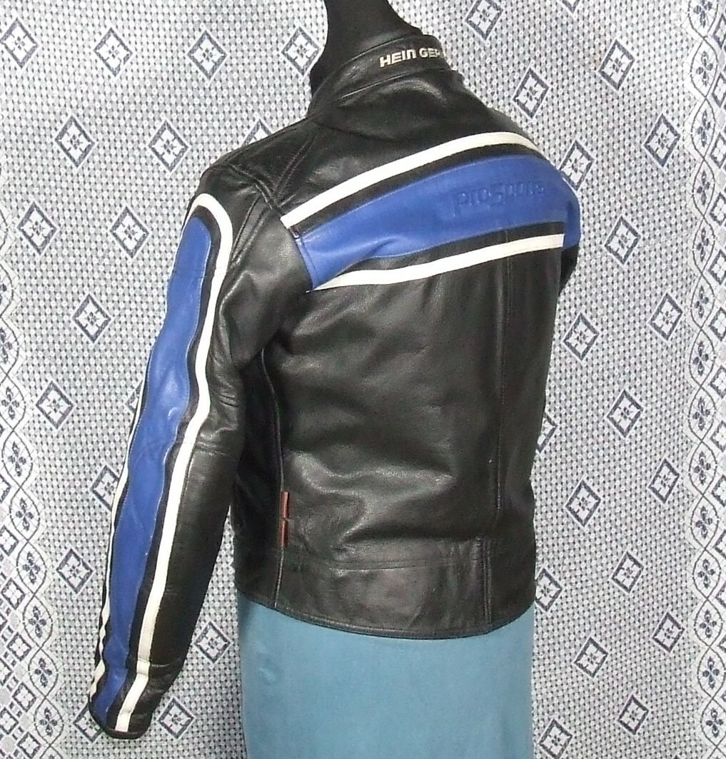 Picture 4 of 6