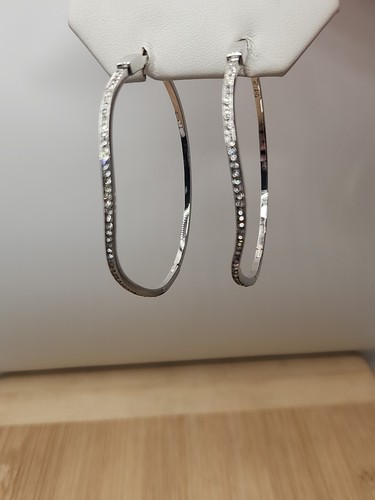 STUNNING 18kt White Gold Plated OUTSIDE Crystals Hoop Earrings - Picture 5 of 10
