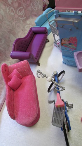 Vintage Barbie Doll Furniture Couch Chair Bathtub Sink Bike Shopping Cart 22 pc - Picture 5 of 24