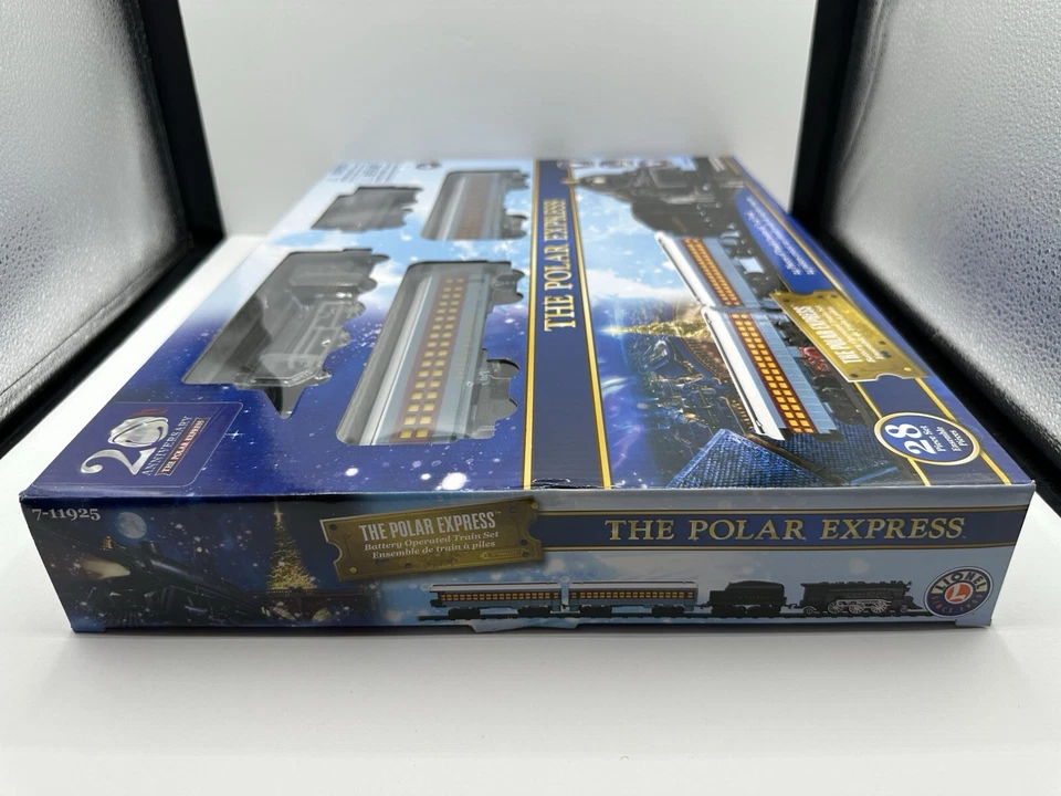 Lionel The Polar Express 20th Anniversry Battery Operated 28 Pc Train Set New - Image 4 of 4