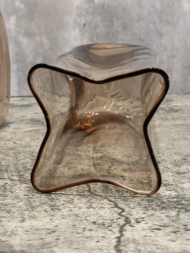 Vintage Blenko Handmade Glass 8412L & 8413S Bag Vases in Rare “Apricot” - Picture 6 of 9