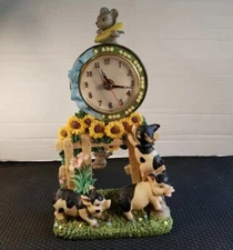 Vintage Young Town 08811 Quartz Movement  Pig Clock Piggies Farm Theme 11" Testd