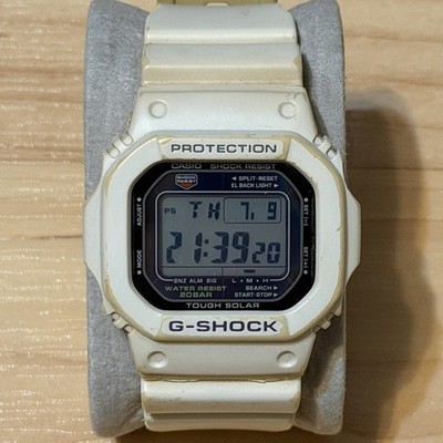 CASIO G-SHOCK G-5600A タフソーラー ホワイト Casio G-Shock G-5600A-7 Tough Solar White Square Men's Digital