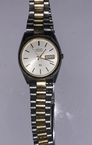 Seiko SQ Quartz Two-Tone Stainless Steel Wristwatch Day/Date Analog Vintage