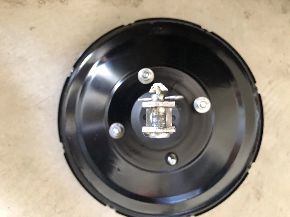 Nissan Cube 2011, refuerzo de freno eléctrico, fabricante de equipos originales 168 k millas Foto 3 de 3