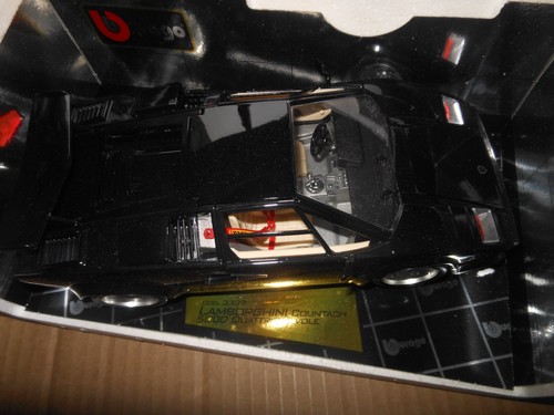 RARE Gold Collection ( LAMBORGHiNI COUNTACH 5000) 1988 BURAGO 1/18 die cast - Picture 3 of 9