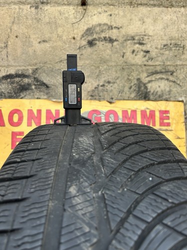 PNEUMATICI USATI INVERNALI 235/50/18 101H MICHELIN PILOT ALPIN PA4 GOMME USATE - Foto 1 di 4