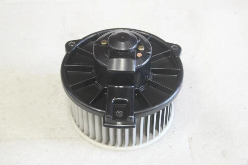 2000 TOYOTA MR2 SPYDER HEATER BLOWER MOTOR - Image 4 of 4