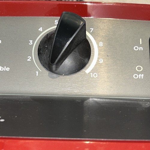 Vitamix VM0103D 10 Speed Blender Red Base Only - Picture 6 of 13