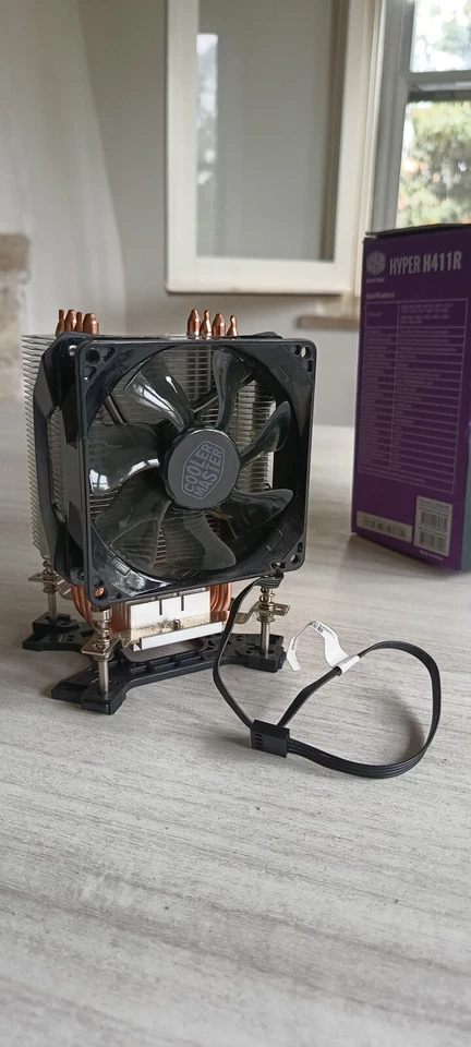 Dissipatore di calore ad Aria Cooler Master Hyper H411R Led Bianco Intel-AMD - Immagine 2 di 4