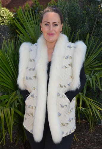 A5355 SEIDEN WESTE MIT FUCHS BESATZ PELZWESTE ECHT PELZ - SILK VEST FOX TRIM - Bild 12 von 17