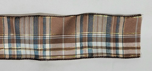 Member's Mark Premium Holiday Themed Wired Edge Ribbon 2.5" Wide x 50 Yards Roll - Picture 15 of 21