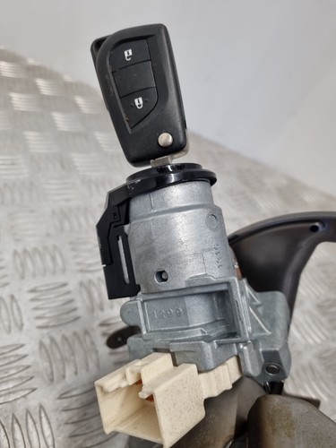 2019 TOYOTA AYGO STEERING COLUMN WITH BARELL AND KEY 89650-0h150 45250-0h081 - Picture 8 of 15