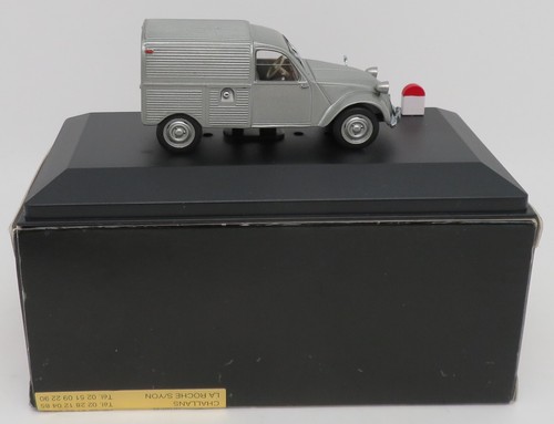 NOSTALGIE VOITURES MINIATURES DE COLLECTION PAR COFRADIS VOITURE 1/43 au choix - Foto 12 di 42