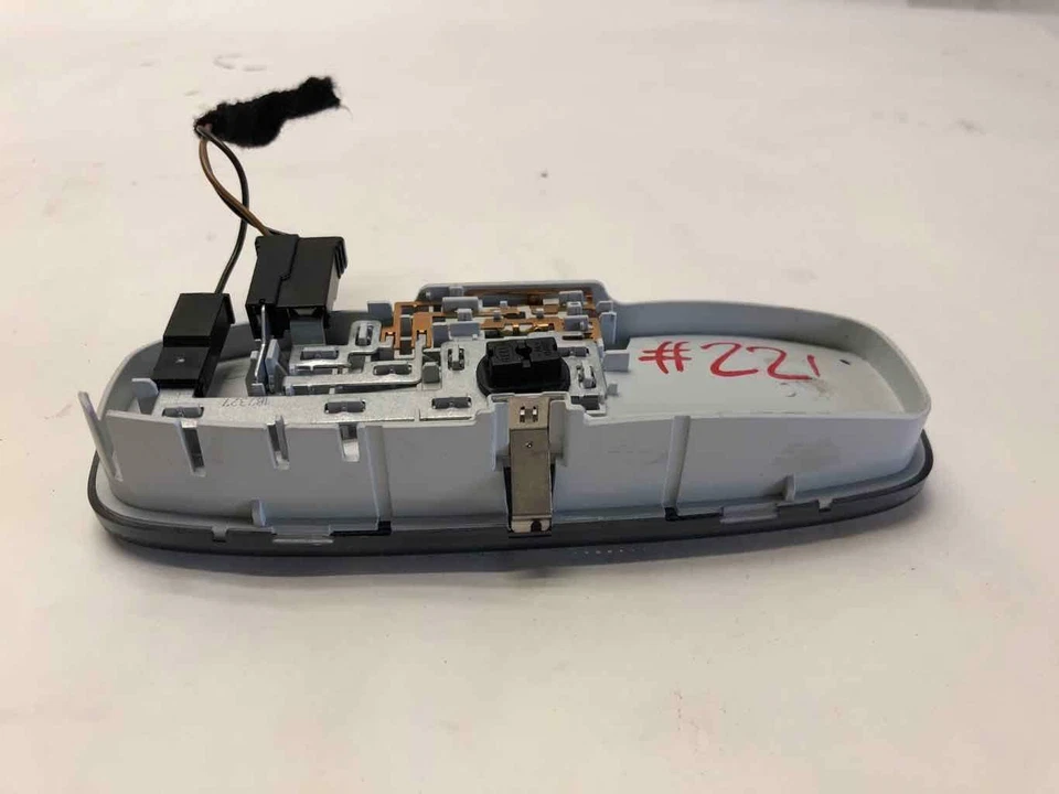 2014 - 2018 FORD FIESTA Rear Back Center Overhead Roof Dome Light Lamp Interior - Image 4 of 4