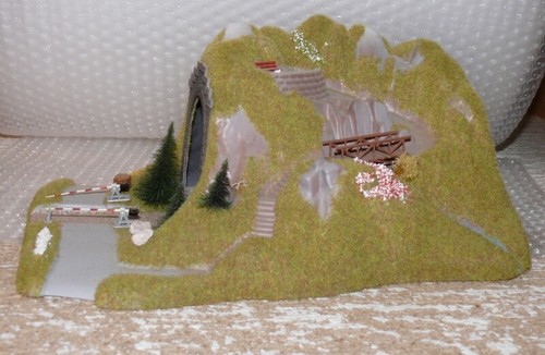 C10 Noch o.a. Tunnel eingleisig gerade  man. Bahnübergang - Bild 2 von 5