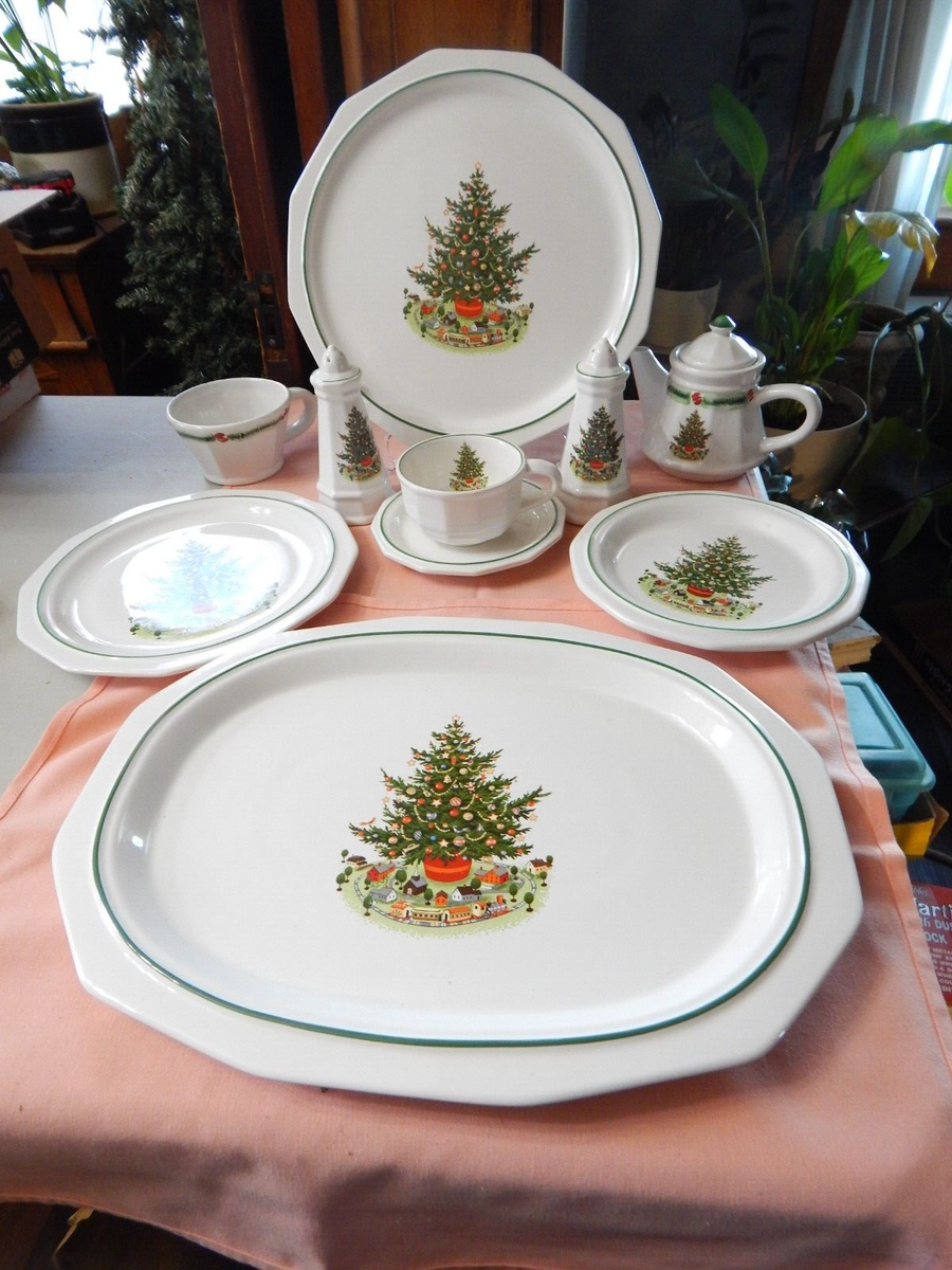 Holiday Dinnerware Pfaltzgraff Heritage Christmas Dishes Vintage