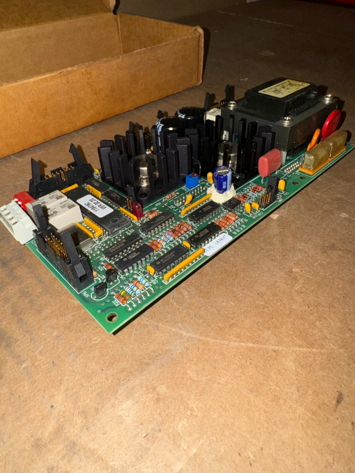 Picture 3 of 6