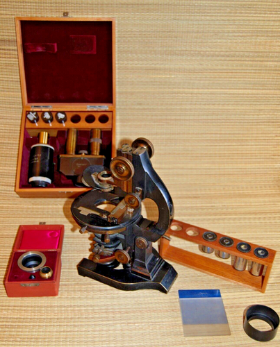 Antique Ernst Leitz Brass Microscope 217140 Germany w/ 3 Objectives & Case - Picture 2 of 7