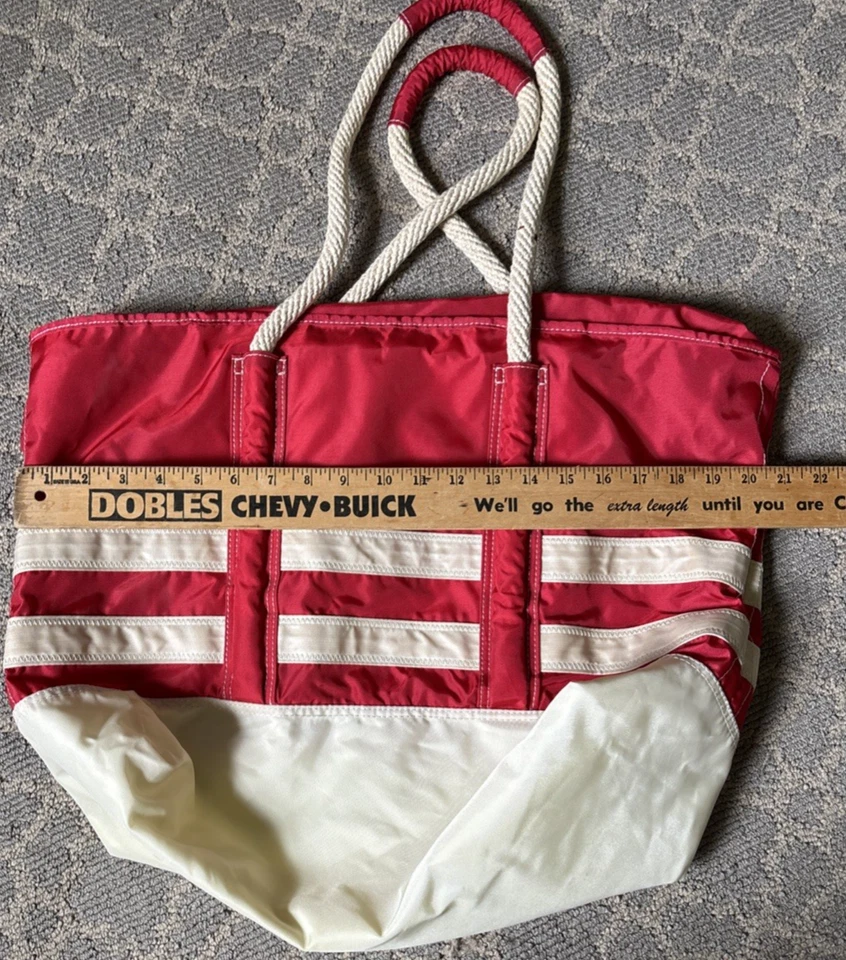 Bolso de nailon LL Bean vintage, asas de cuerda y barco rojo y blanco Foto 4 de 4