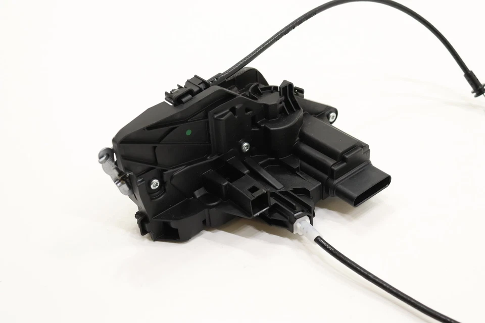 Actuador de bloqueo de pestillo de puerta delantera derecha Volvo XC90 2016-2025 OEM 31440998 Foto 4 de 4